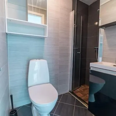 Modern 7 Min To Center *