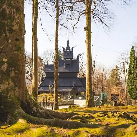 Modern 7 Min To Center *