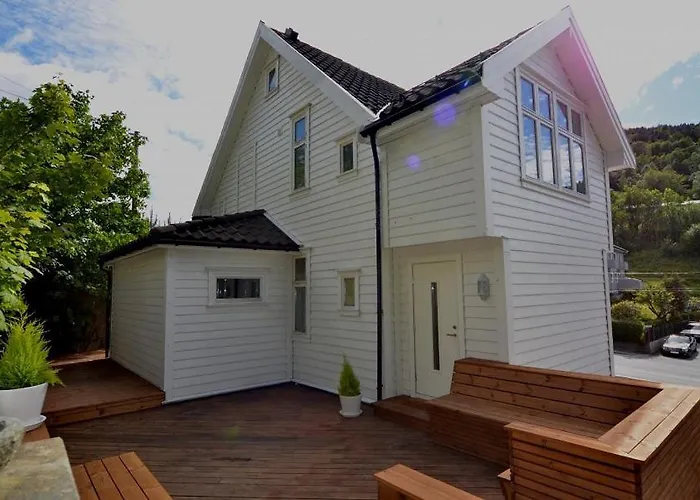 Modern 7 Min To Center Apartman